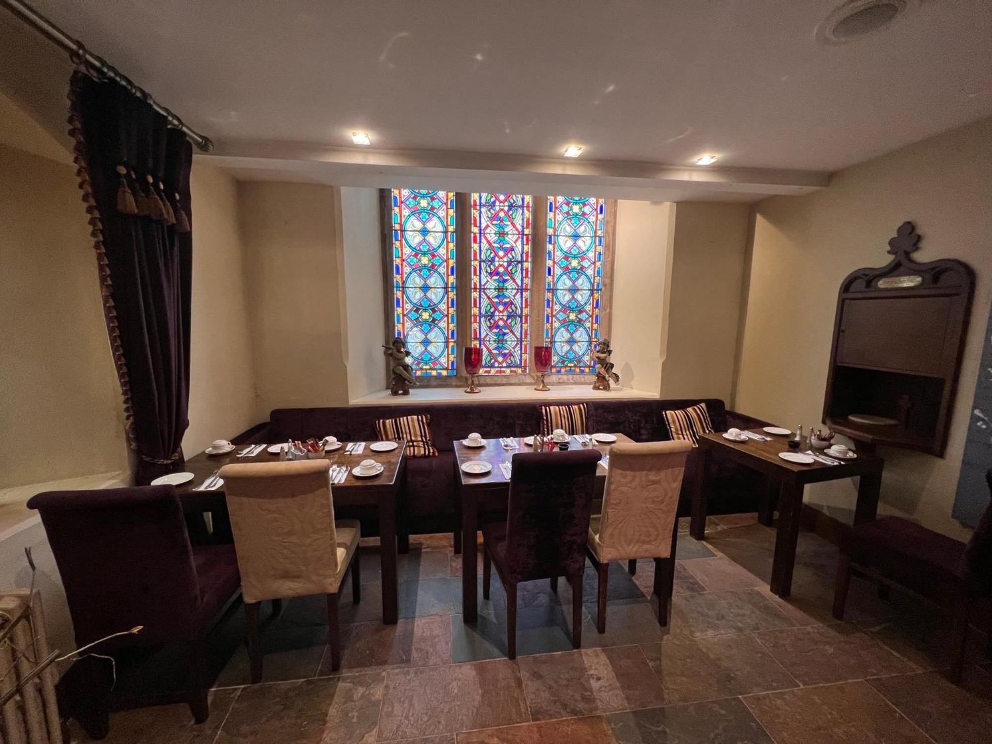 An Grianan Hotel Burt Экстерьер фото