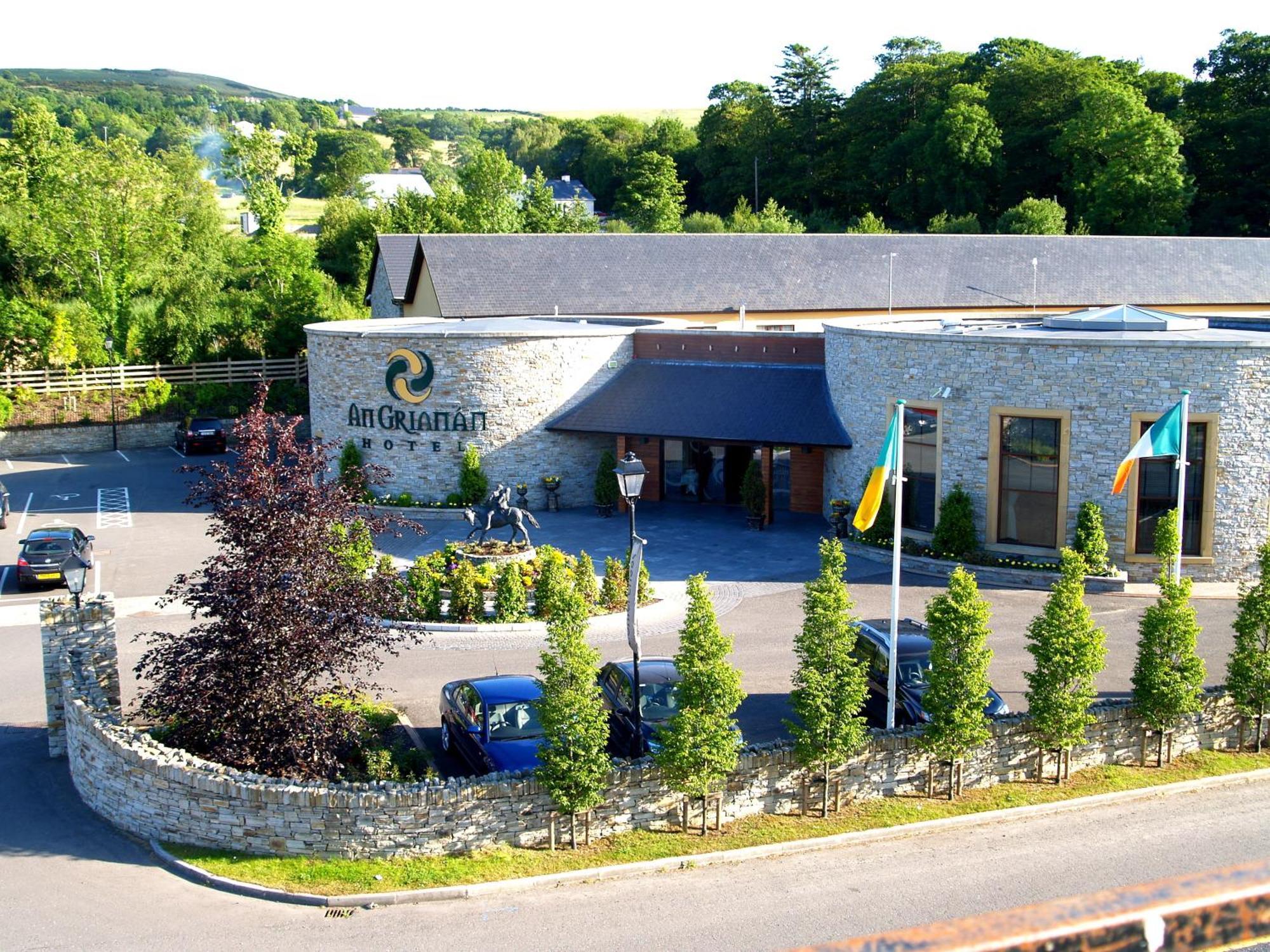 An Grianan Hotel Burt Экстерьер фото