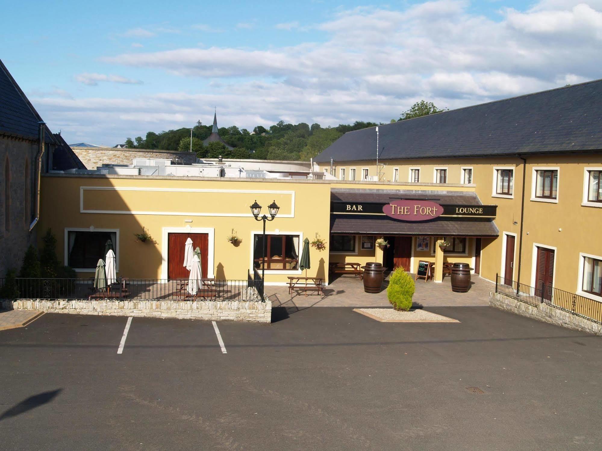 An Grianan Hotel Burt Экстерьер фото