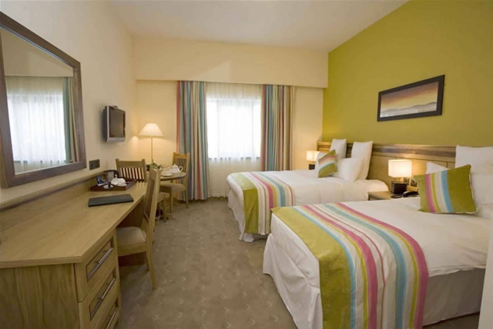 An Grianan Hotel Burt Экстерьер фото